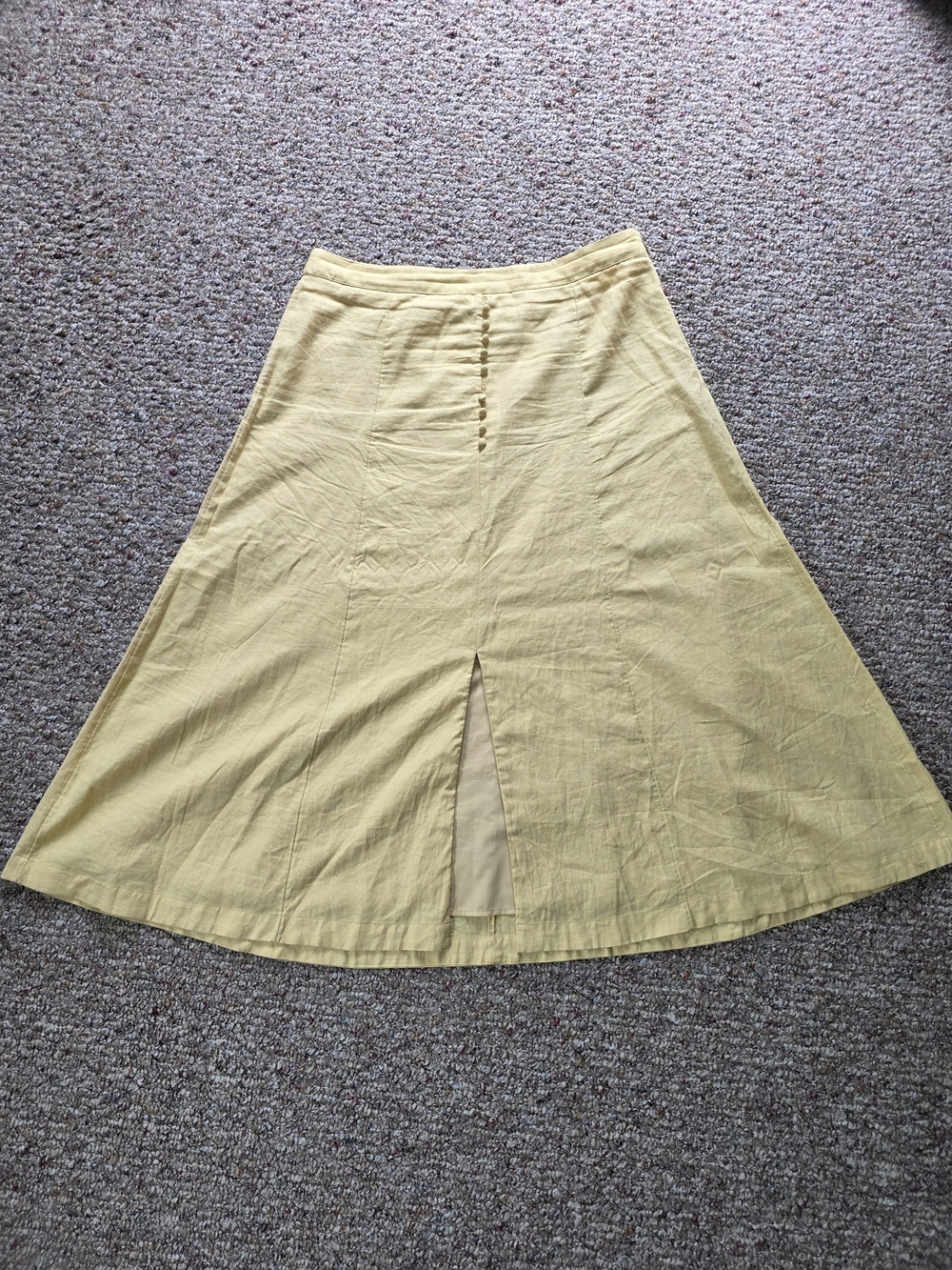 Banana Republic Pale Yellow A-Line Midi Skirt with Front Slit